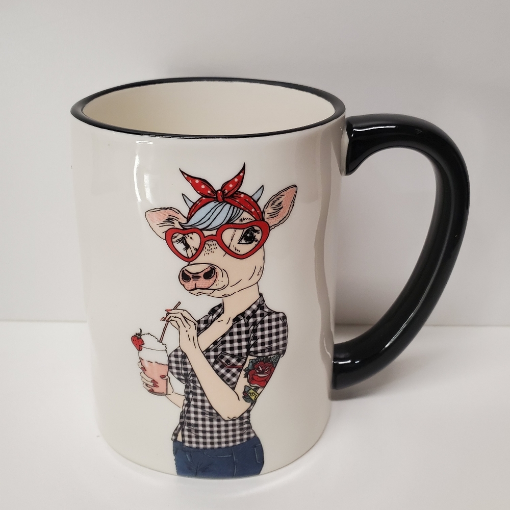 NWOT Signature housewears hipster cow coffee ☕️/ tea mug 518 ml / 17.5 oz